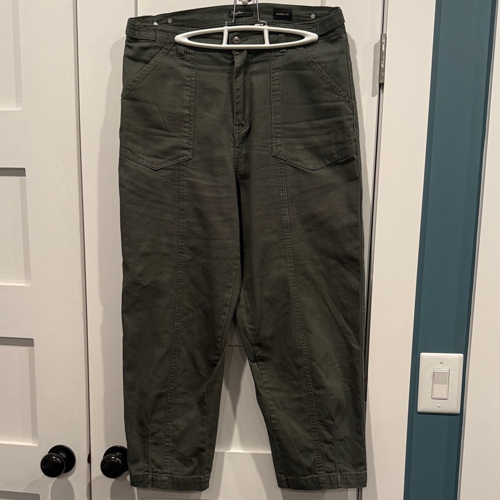 Women’s Barrel Fit Green Pants